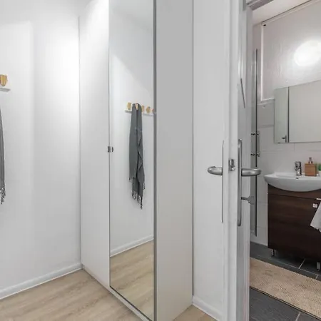 Sauber Und Modern, Netflix, Wifi, Flair, Kueche Apartment *